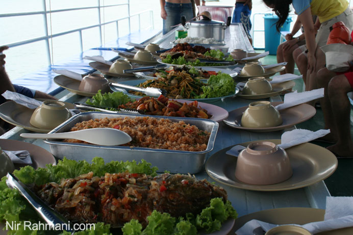 On board Thai buffet