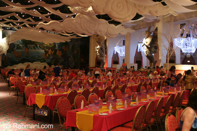 Phuket Fantasea show buffet dinner